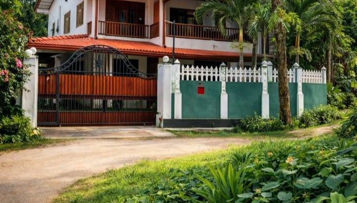 House for sale – Meegoda