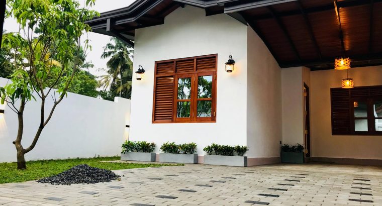 Modern Living in Meegoda