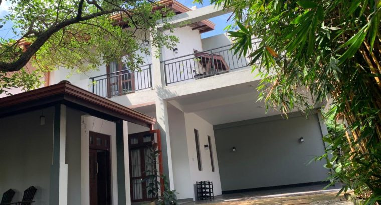Stay Close to the Sacred City – Anat Holiday Bungalow