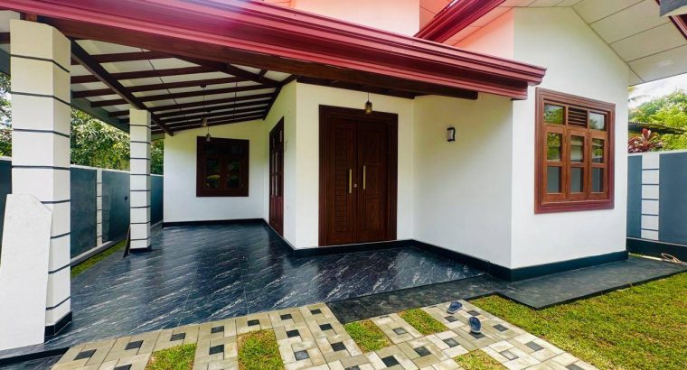 Modern Family Home in Homagama