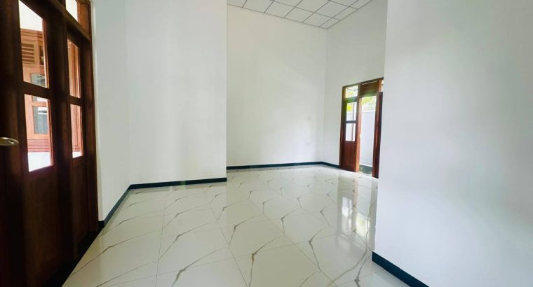 Modern Family Home in Homagama