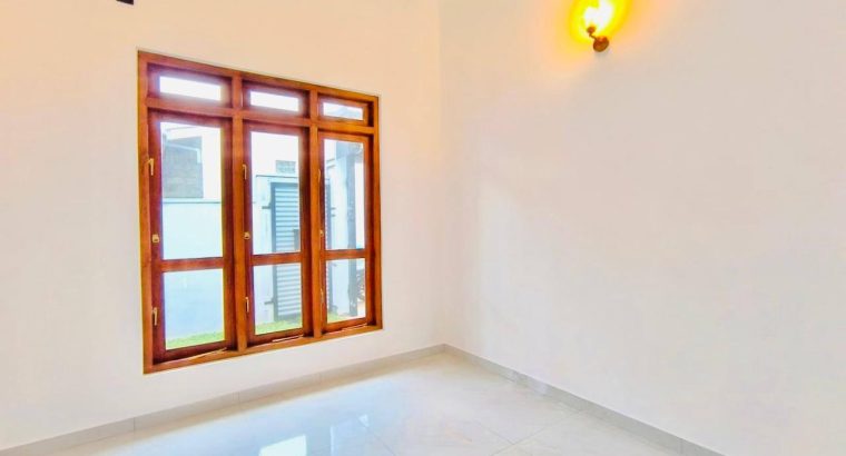 Brand New Luxury Living in Athurugiriya