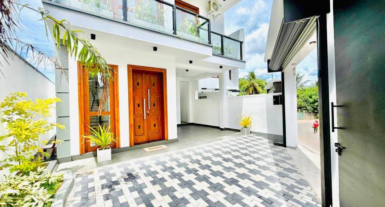 Luxury Architect-Designed 3-Story House for Sale in Maharagama