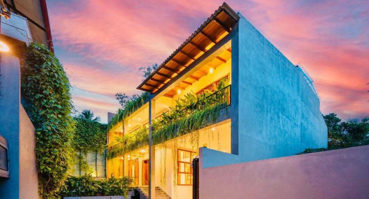 Experience Modern Luxury Living in the Heart of Thalahena.