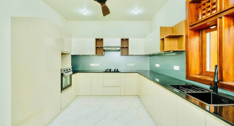 Experience Modern Luxury Living in the Heart of Thalahena.