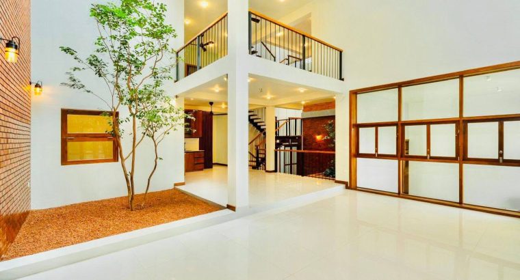 Experience Modern Luxury Living in the Heart of Thalahena.